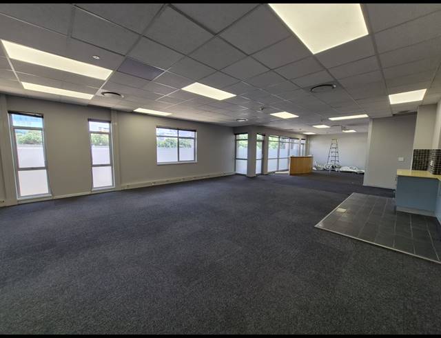 324M² OFFICE TO LET IN SANDTON CENTRAL